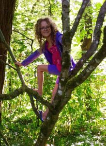 girl in tree 